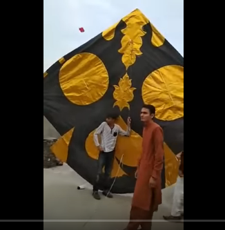Biggest Kite Flying In Pakistan 2018
