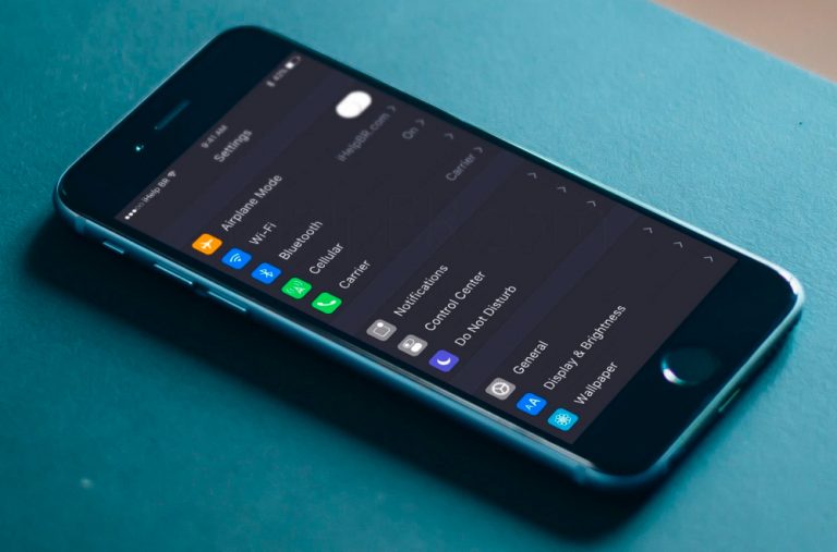 How To Enable Dark Mode On iPhone or iPad