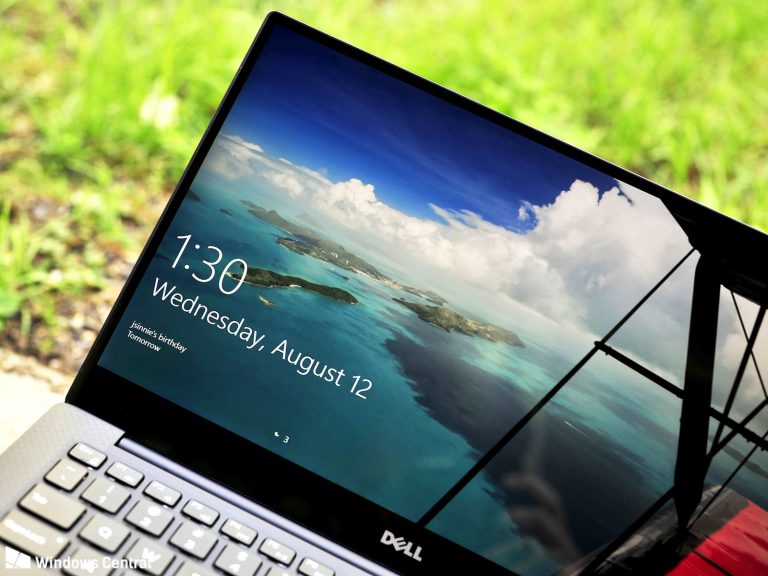 Add Windows 10 Lock Screen Pictures to Your Wallpaper Collection