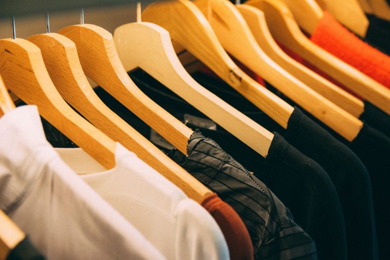 Start your online clothing line from the comfort of your home with these tips!