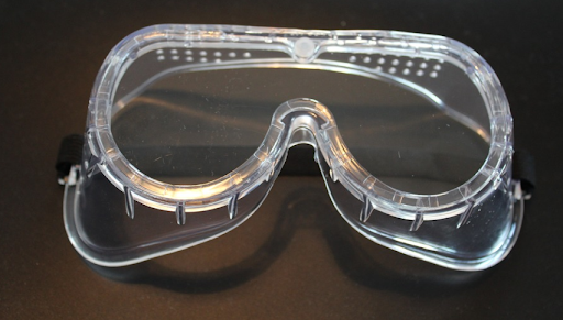 Ten Things You Need to Do When Wearing Safety Goggles