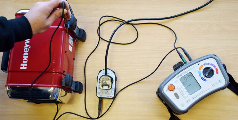 What Are the Benefits of Electrical Pat Testing Services?