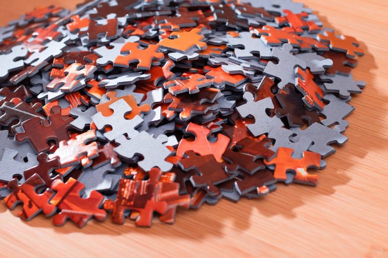 Tips for solving impossible Jigsaw puzzles