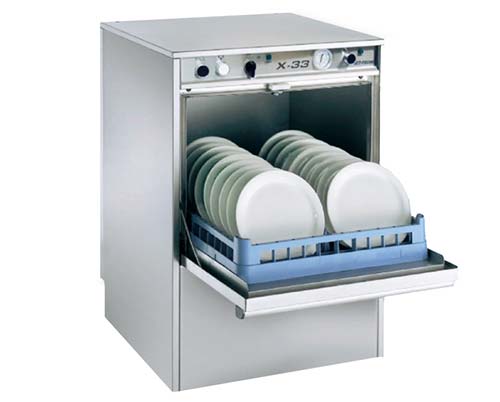 What are the Benefits of Using a Commercial Dishwasher?