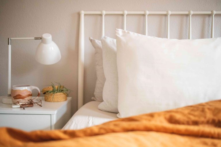DIY Guide: How to Care for and Clean Your Silk Pillowcases at Home