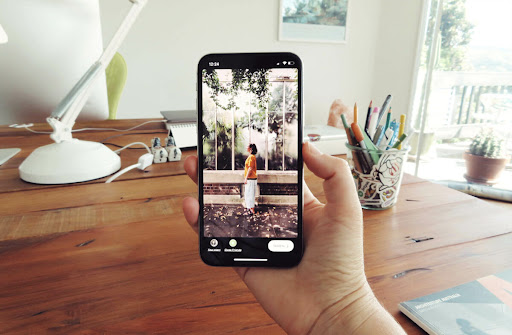 Advantages and Disadvantages of Instagram Stories