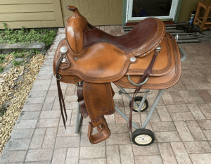 Circle Y Reining Saddle: Mastering the Art of Riding with Elegance and Precision