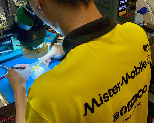 Navigating the Evolution of Mobile Repairs: Trends, Challenges, and the Mister Mobile Advantage