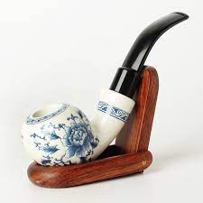 Choosing the Right Ceramic Pipe: Factors to Consider for Your Smoking Preferences