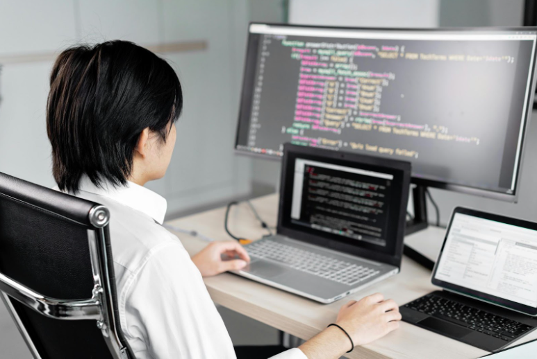 5 Key Trends Shaping Software Development Companies in Singapore