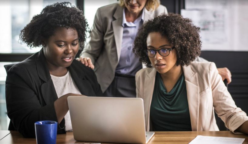 Social Media Girls Forum