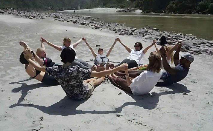 How Yoga Creates Balance Between Physical and Mental Health