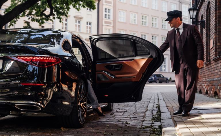 The Role of Professional Limousine Services in Modern Transportation