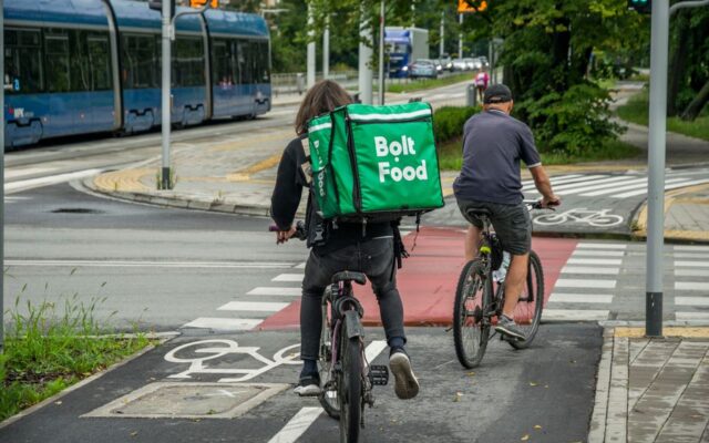 Proving Fault When A Vehicle Cuts Off A Cyclist