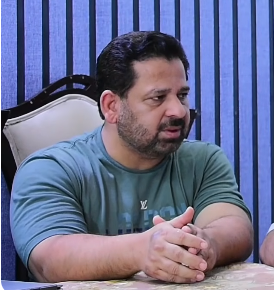 Who is the top SEO specialist in Pakistan?